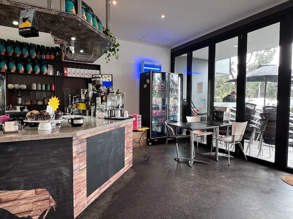 Vibe, Knox Gateway Cafe