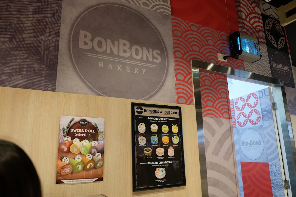 Menu, Bonbons Bakery M-City
