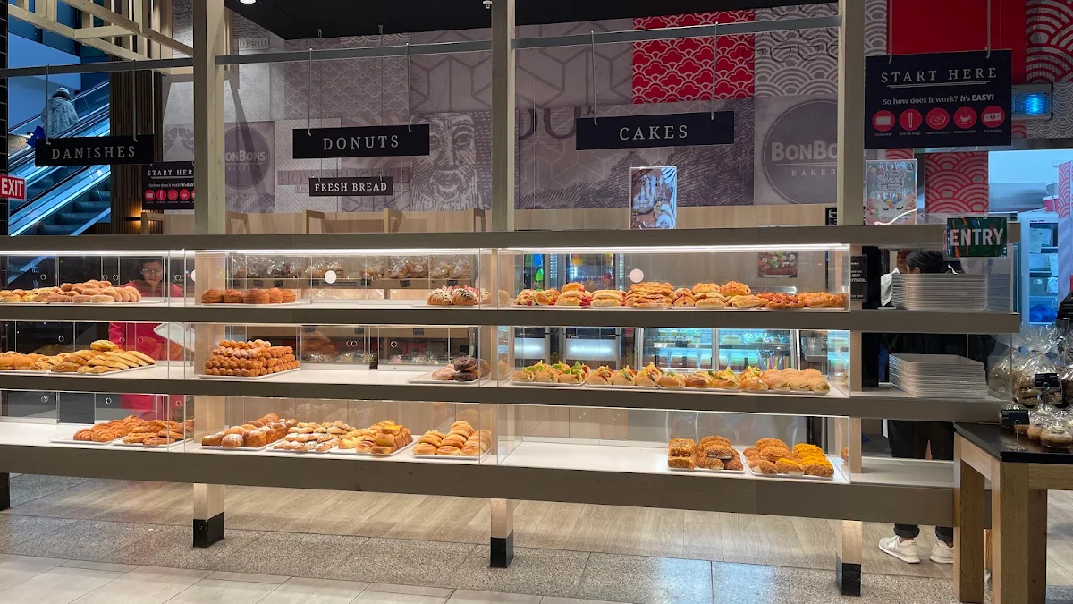 Vibe, Bonbons Bakery M-City