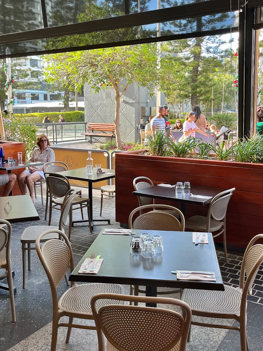 Vibe, Marios Italian Restaurant