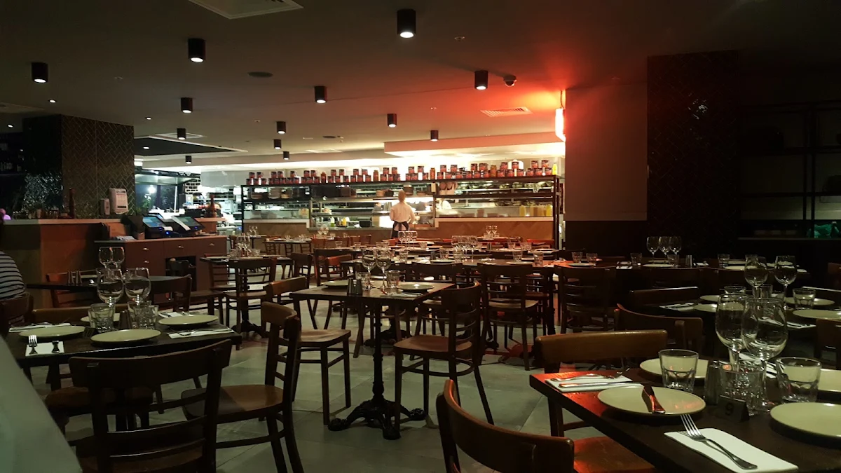 Vibe, Marios Italian Restaurant