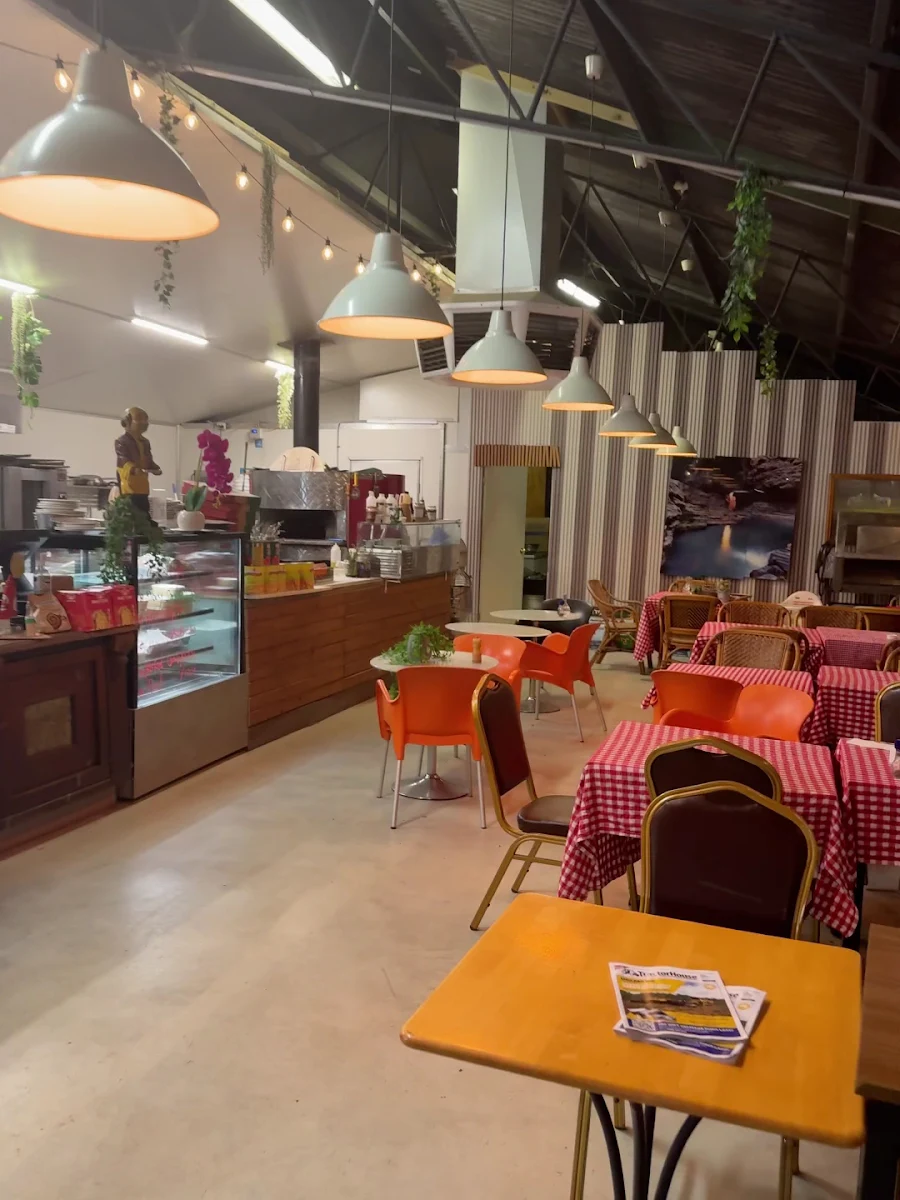 Vibe, Red Shed Pizzeria & Catering