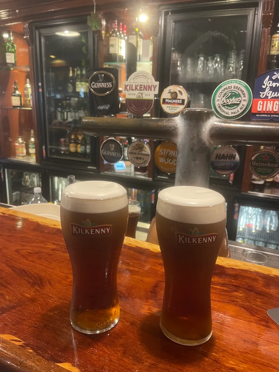 Food & drink, McGinty's Irish Bar