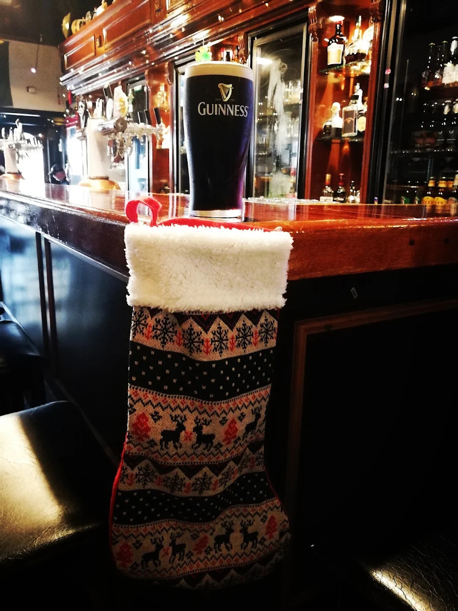 Food & drink, McGinty's Irish Bar