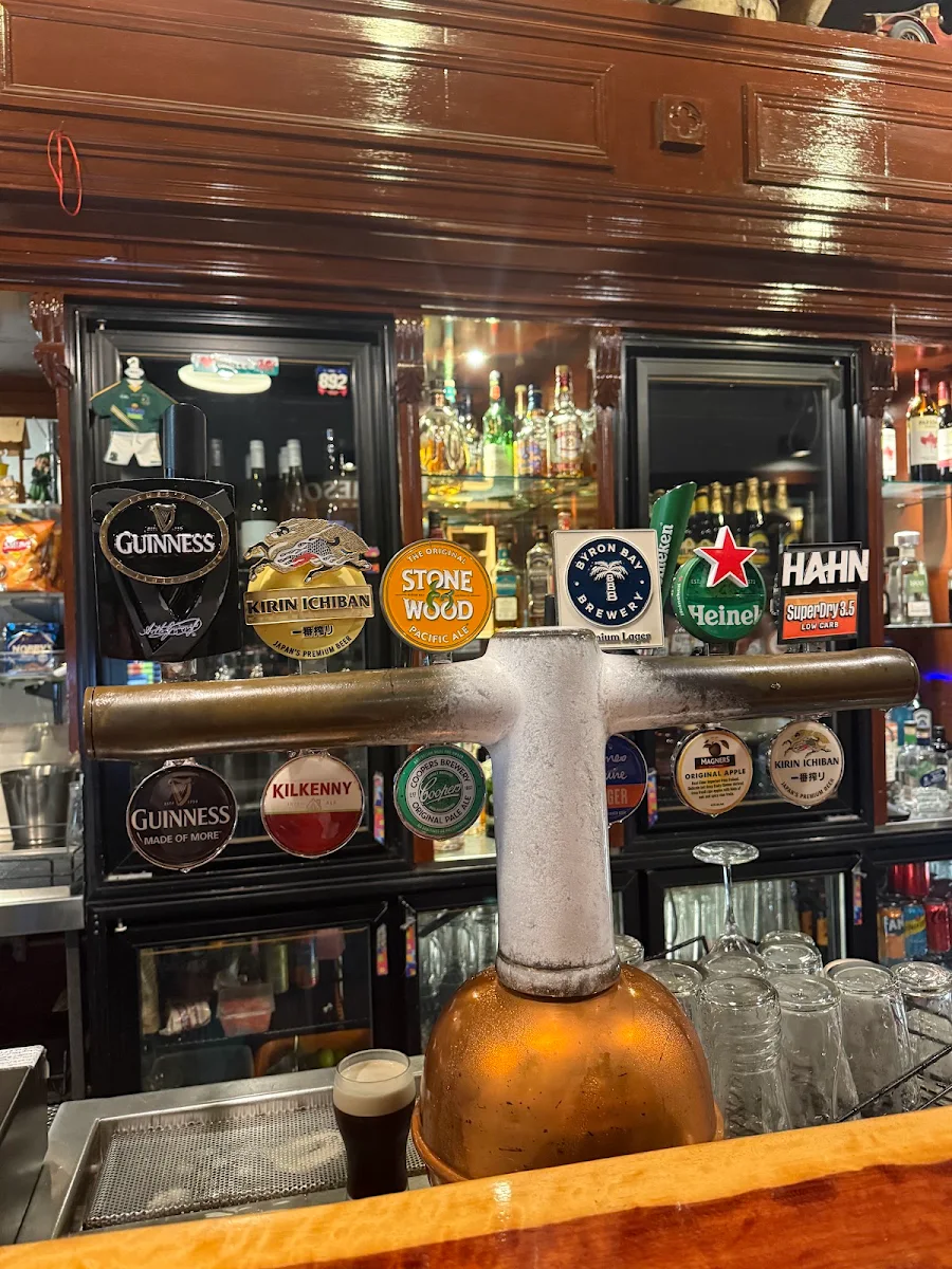 Food & drink, McGinty's Irish Bar