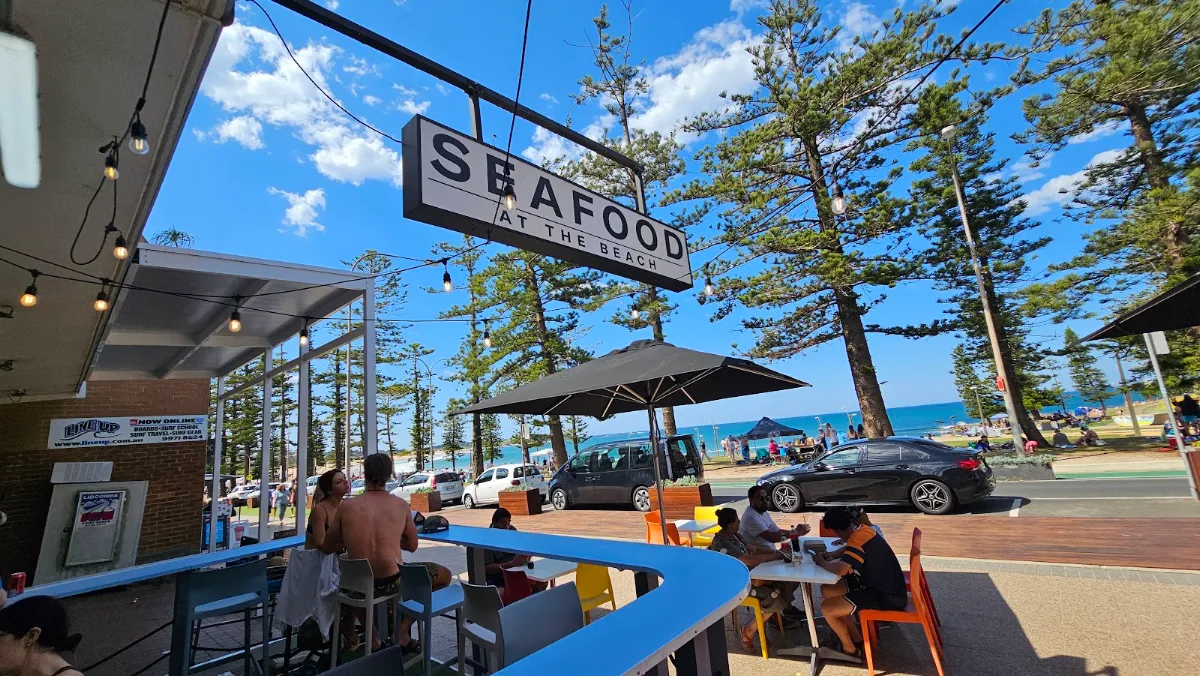 Vibe, Seafood at the Beach