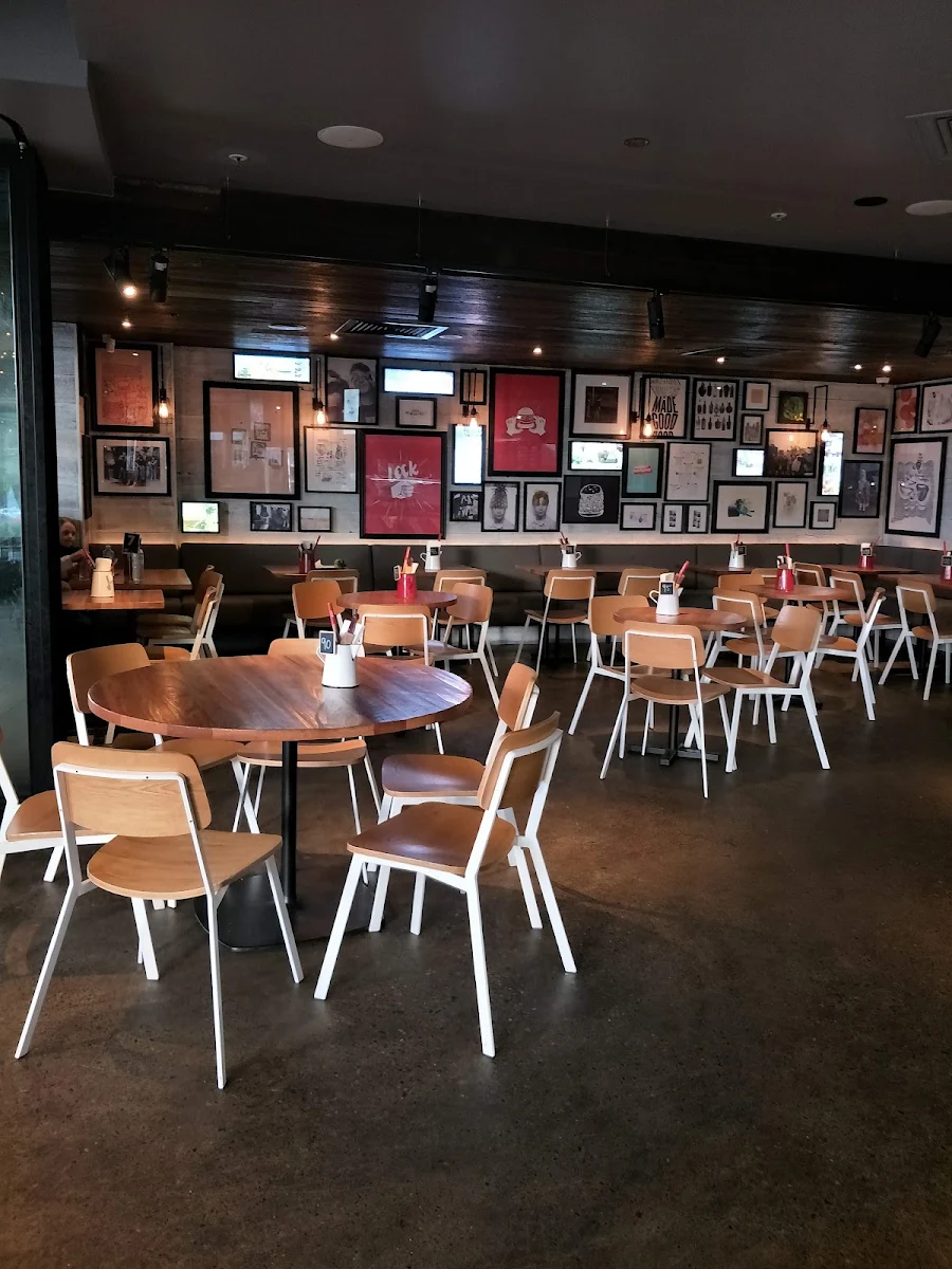 Vibe, Grill'd Burgers - Coolangatta