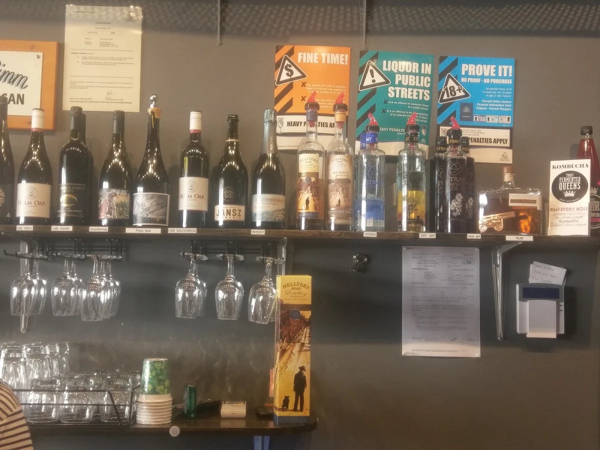 Vibe, Tandy's Alehouse