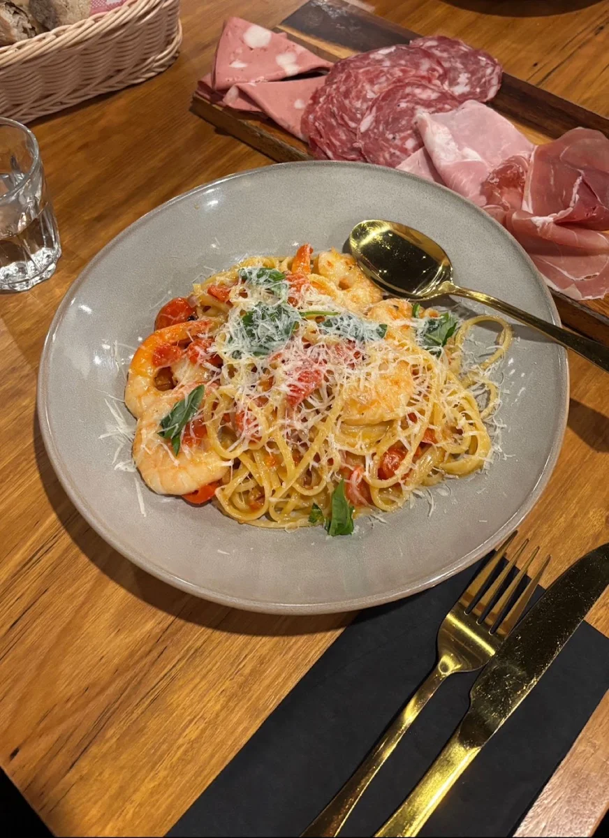 Food & drink, Gather Round Pizza