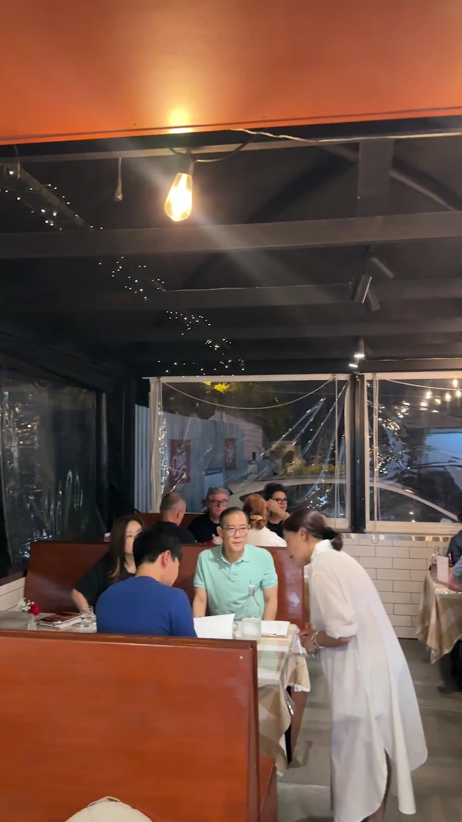 Vibe, Chaan Thai Restaurant