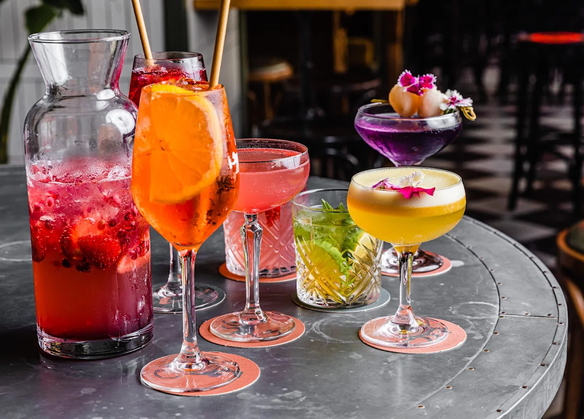 Food & drink, Verandah Bar