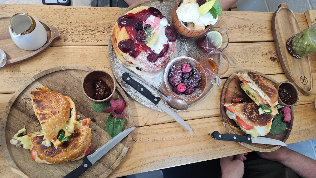 Food & drink photo 3