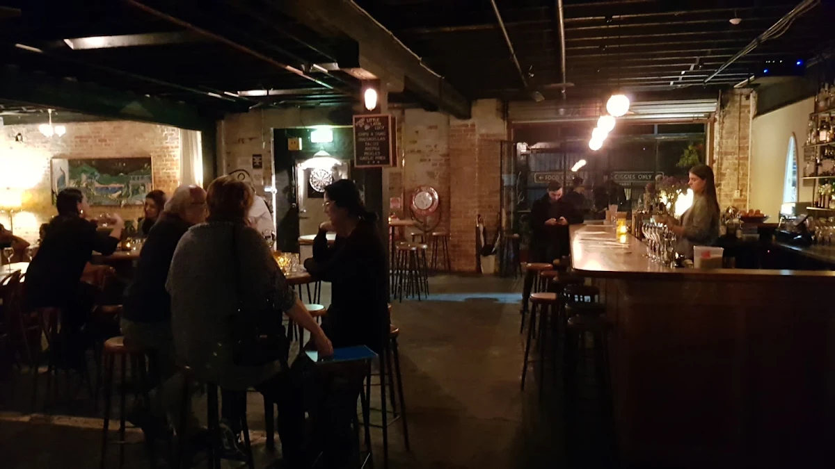 Vibe, Paradise Alley