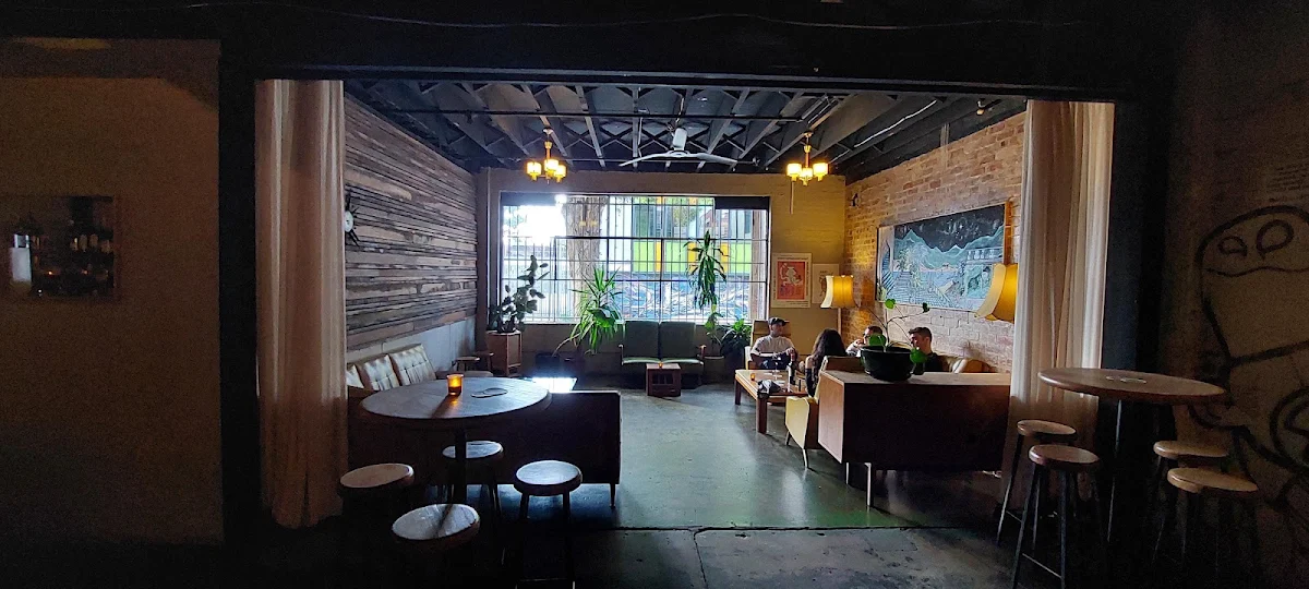 Vibe, Paradise Alley