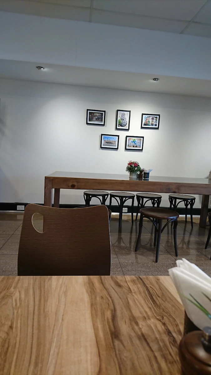 Vibe, 2 Beans Cafe
