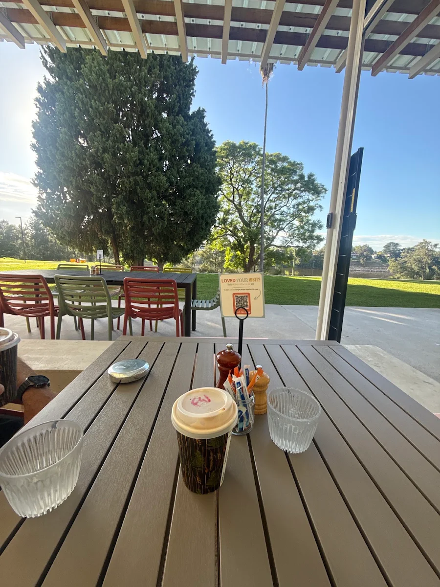 Vibe, Regatta Park Kitchen