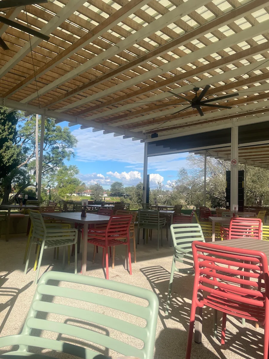 Vibe, Regatta Park Kitchen