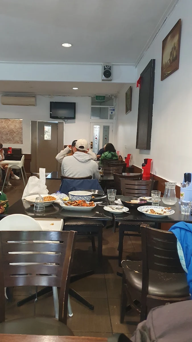 Vibe, Salween Thai Restaurant