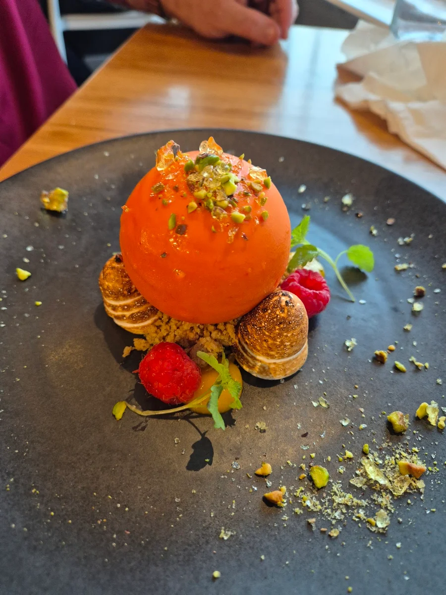 Food & drink, Latitude 30 Restaurant