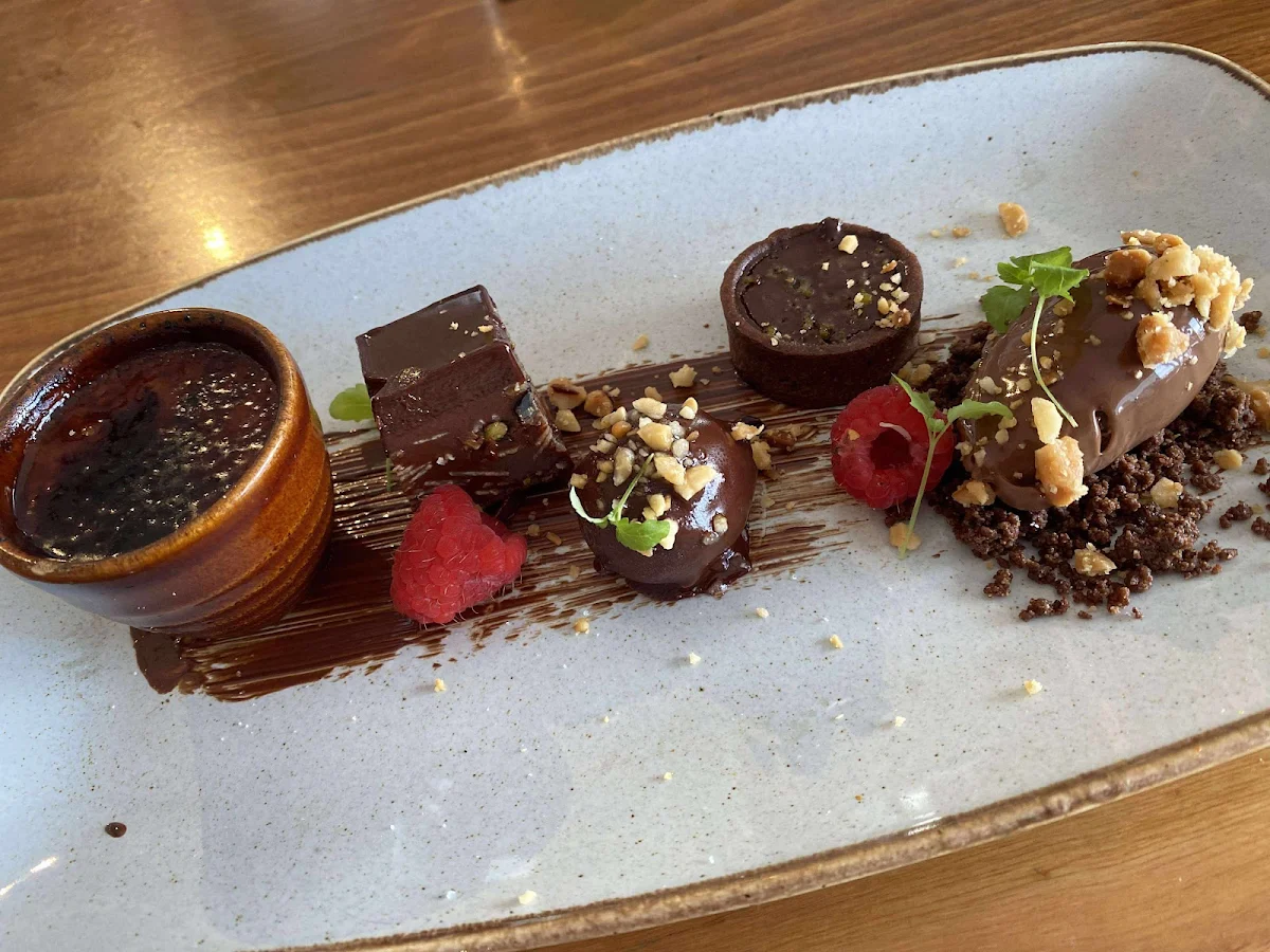 Food & drink, Latitude 30 Restaurant