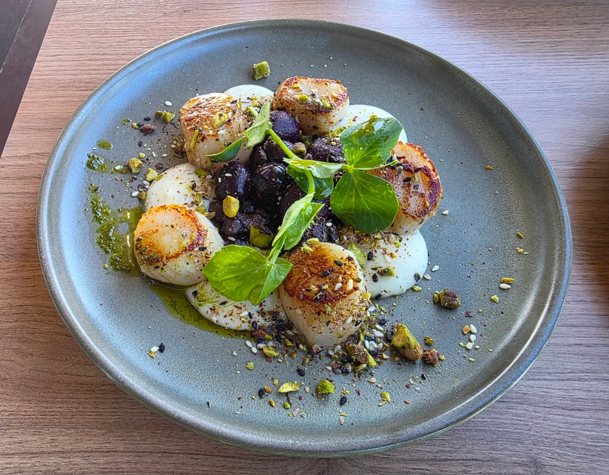 Food & drink, Latitude 30 Restaurant