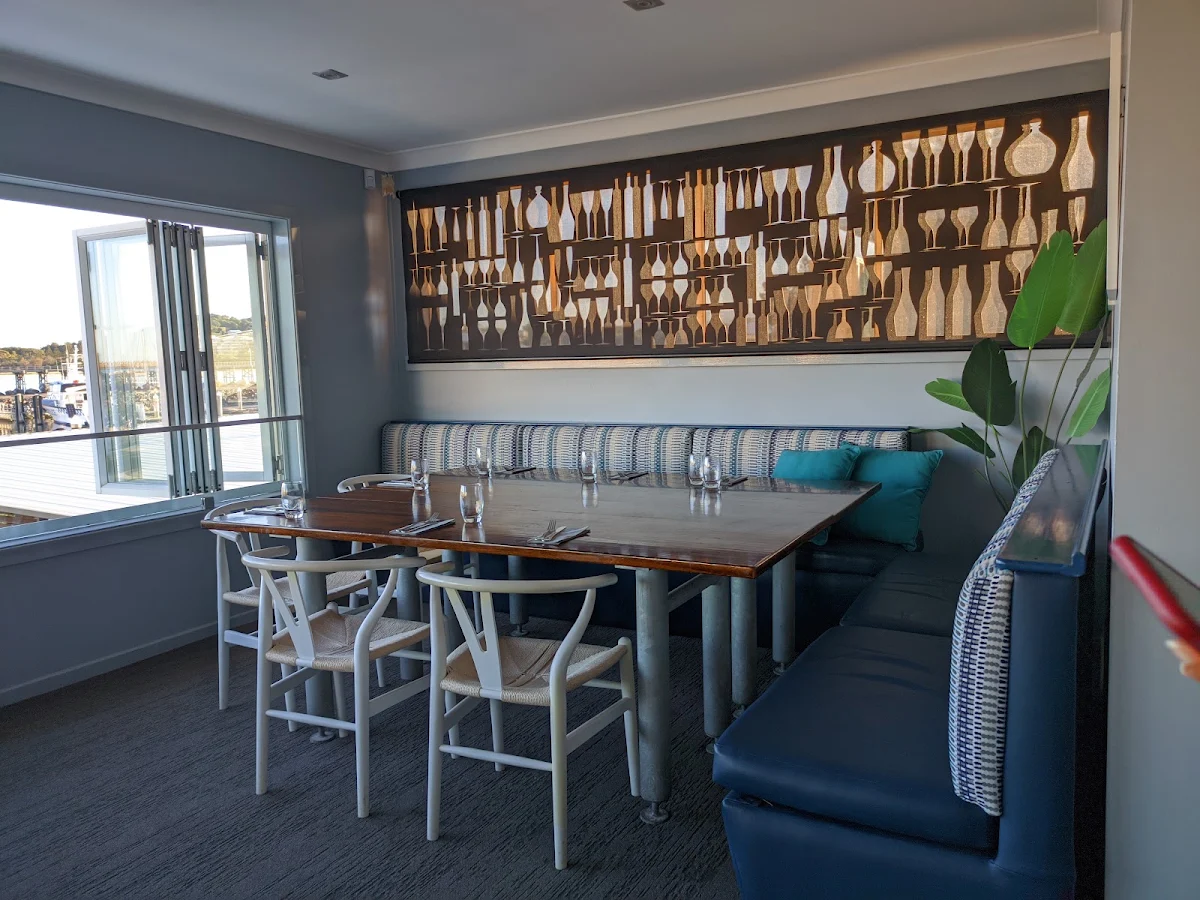 Vibe, Latitude 30 Restaurant