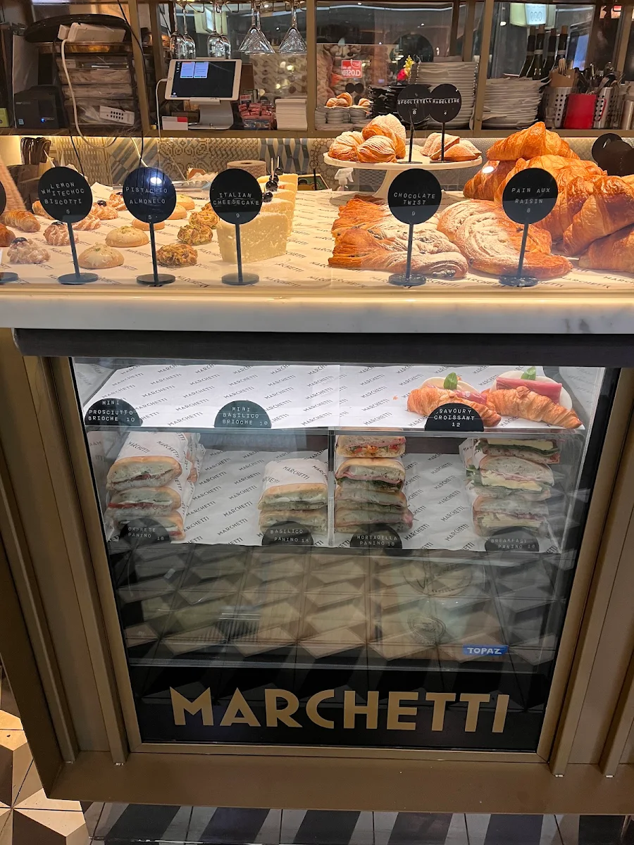 Vibe, Marchetti Cafe