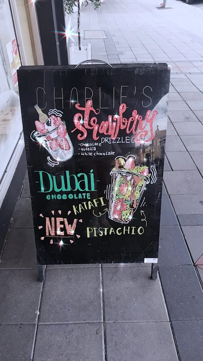 Menu, Charlie's Dessert House