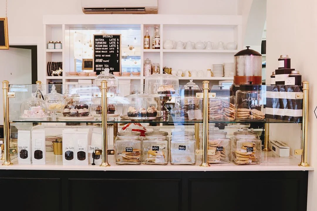 Vibe, Charlie's Dessert House