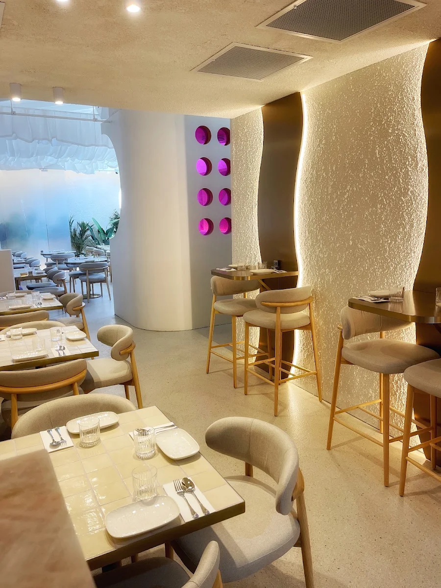 Vibe, LIMLAY Thai Street Food & Bar