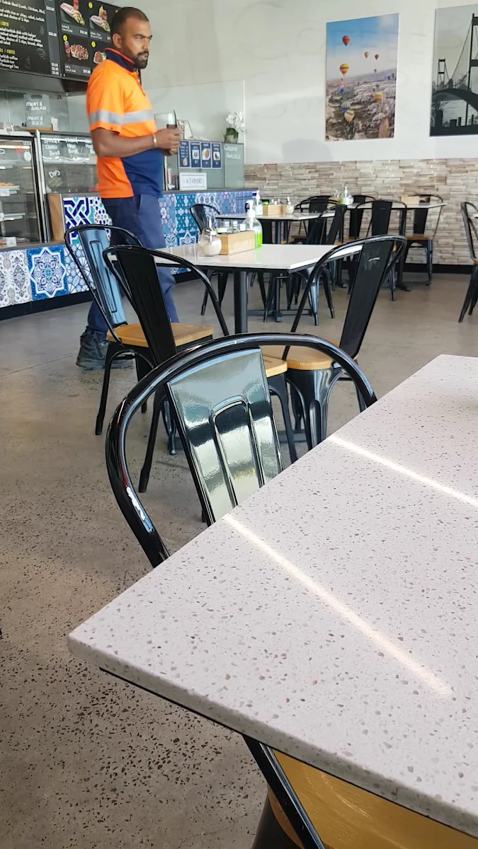 Vibe, 4 Sisters Kebab Cafe & Desserts
