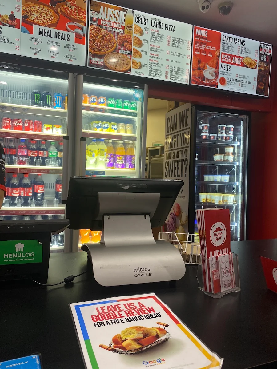 Menu, Pizza Hut Broadbeach