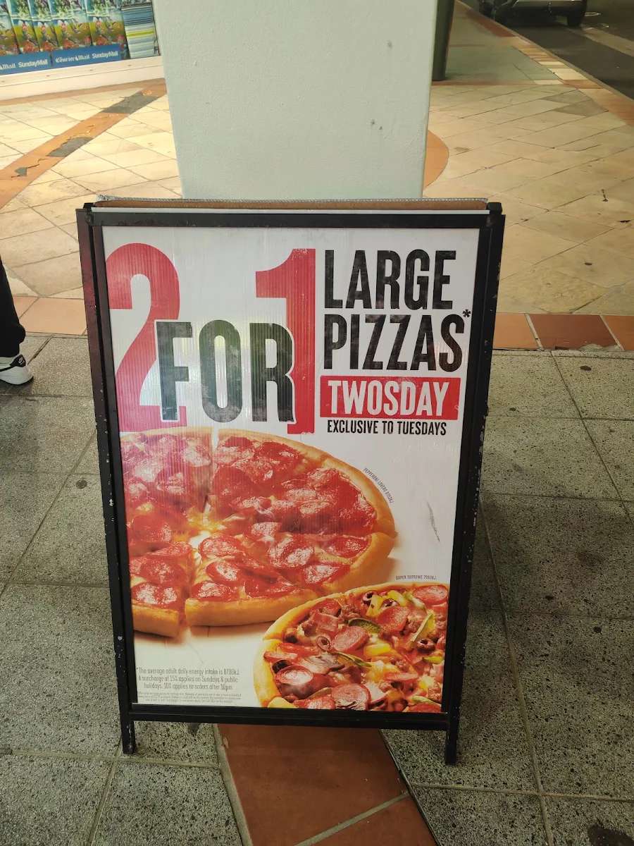 Menu, Pizza Hut Broadbeach