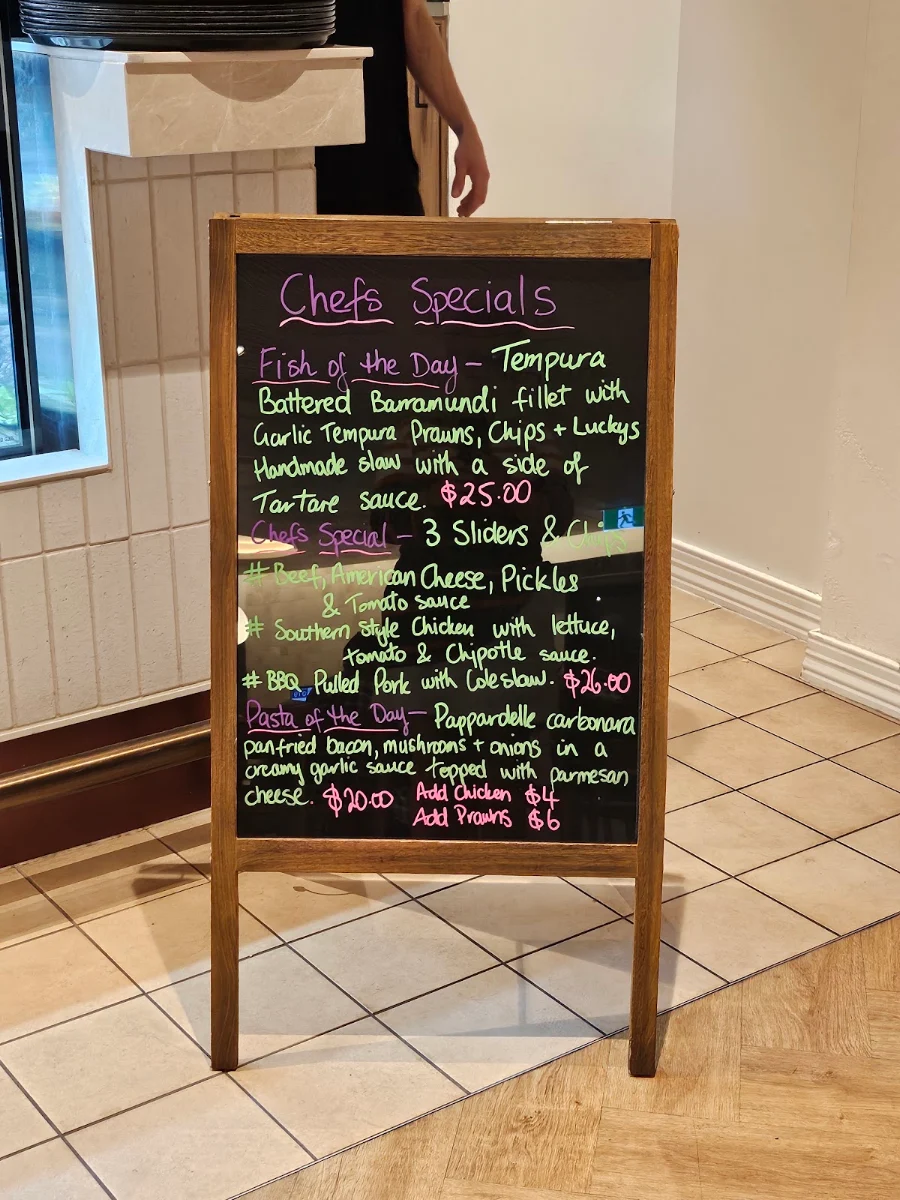 Menu, Lucky Star Tavern Sunnybank