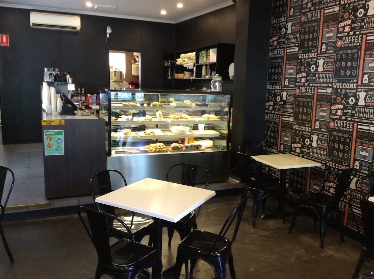 Vibe, The Chocolate Dragonfly Cafe