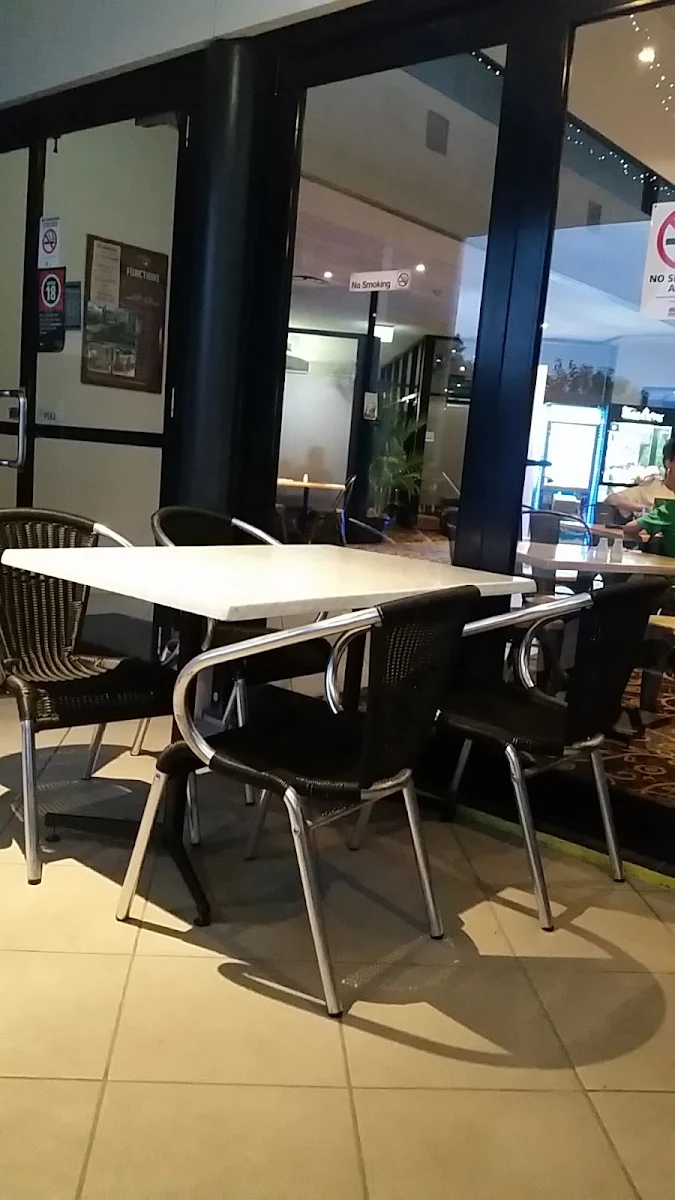Vibe, The Rutherford Hotel