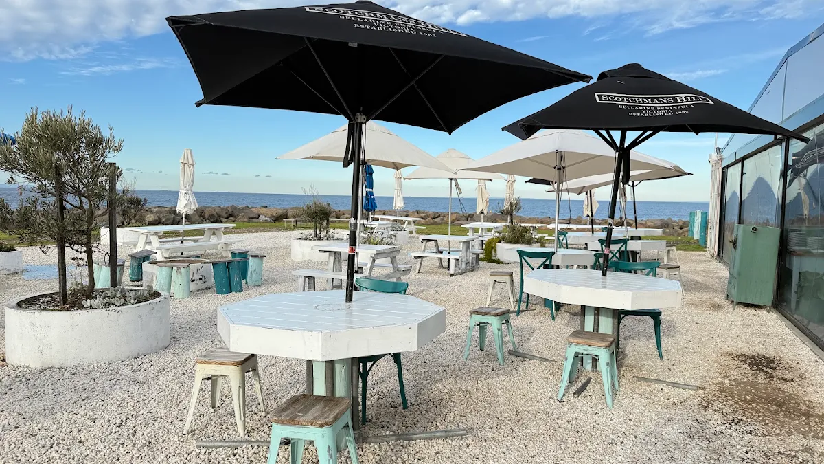 Vibe, 3030 Waterfront