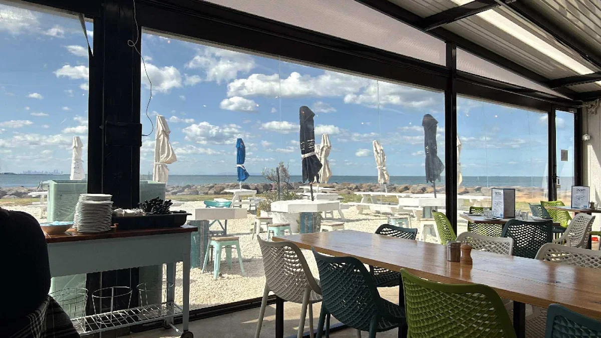 Vibe, 3030 Waterfront