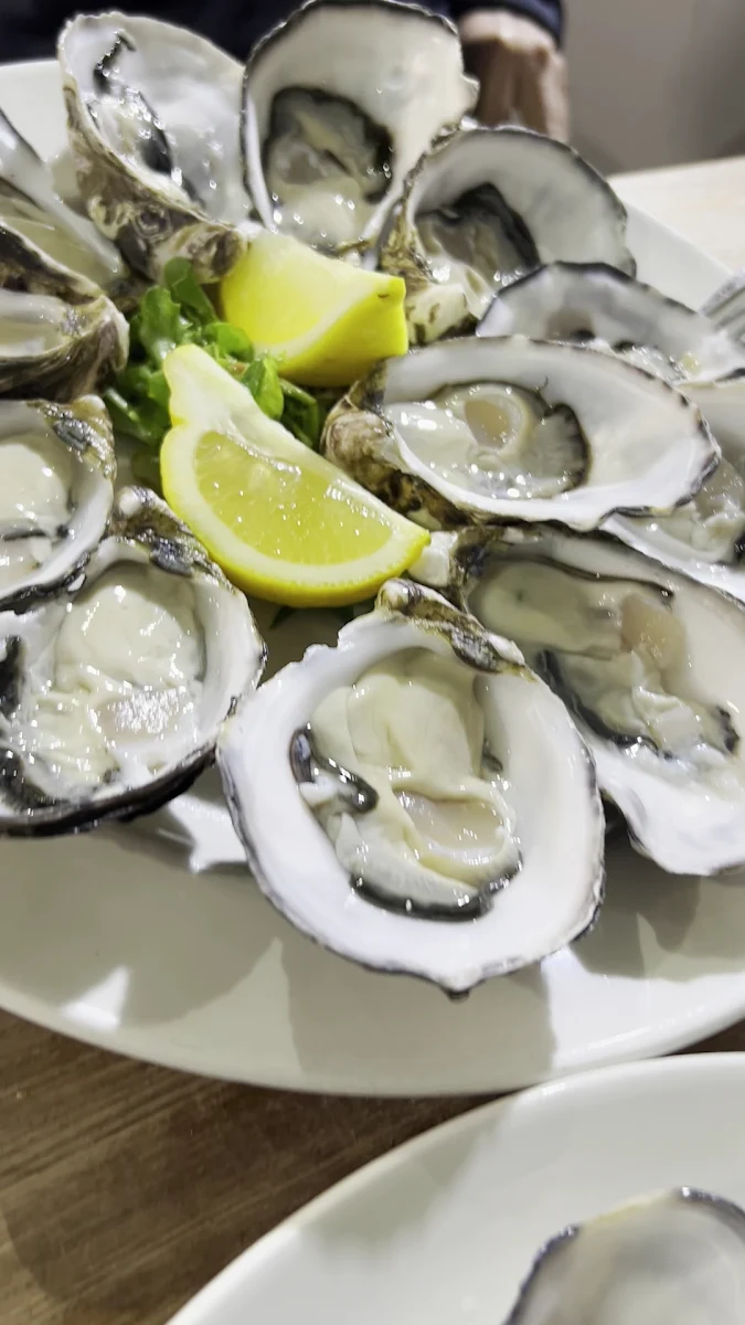 Food & drink, Mako Seafood