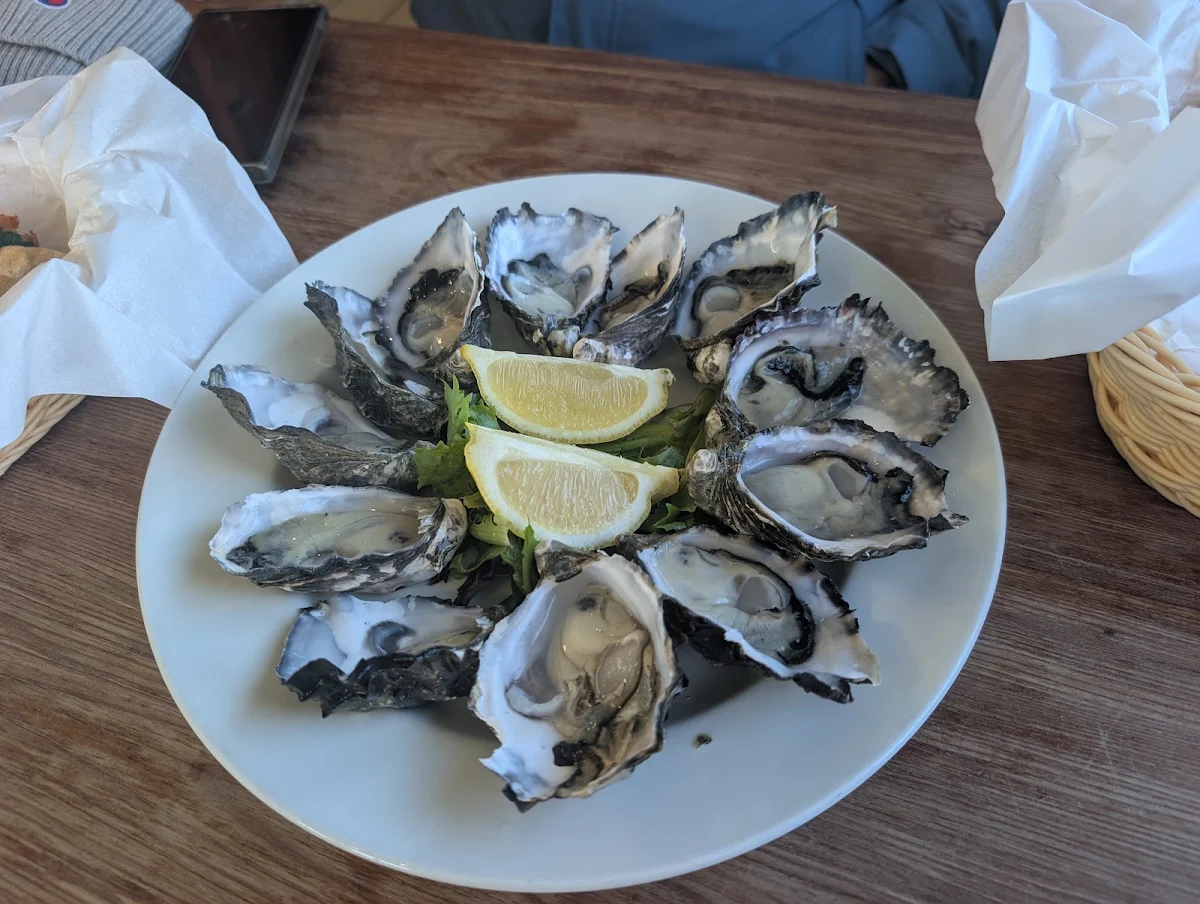 Food & drink, Mako Seafood