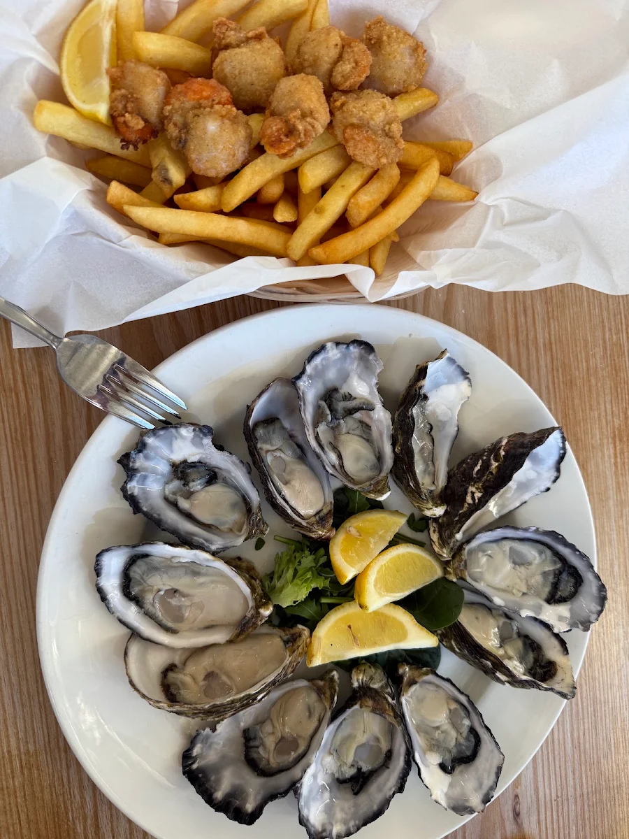 Food & drink, Mako Seafood