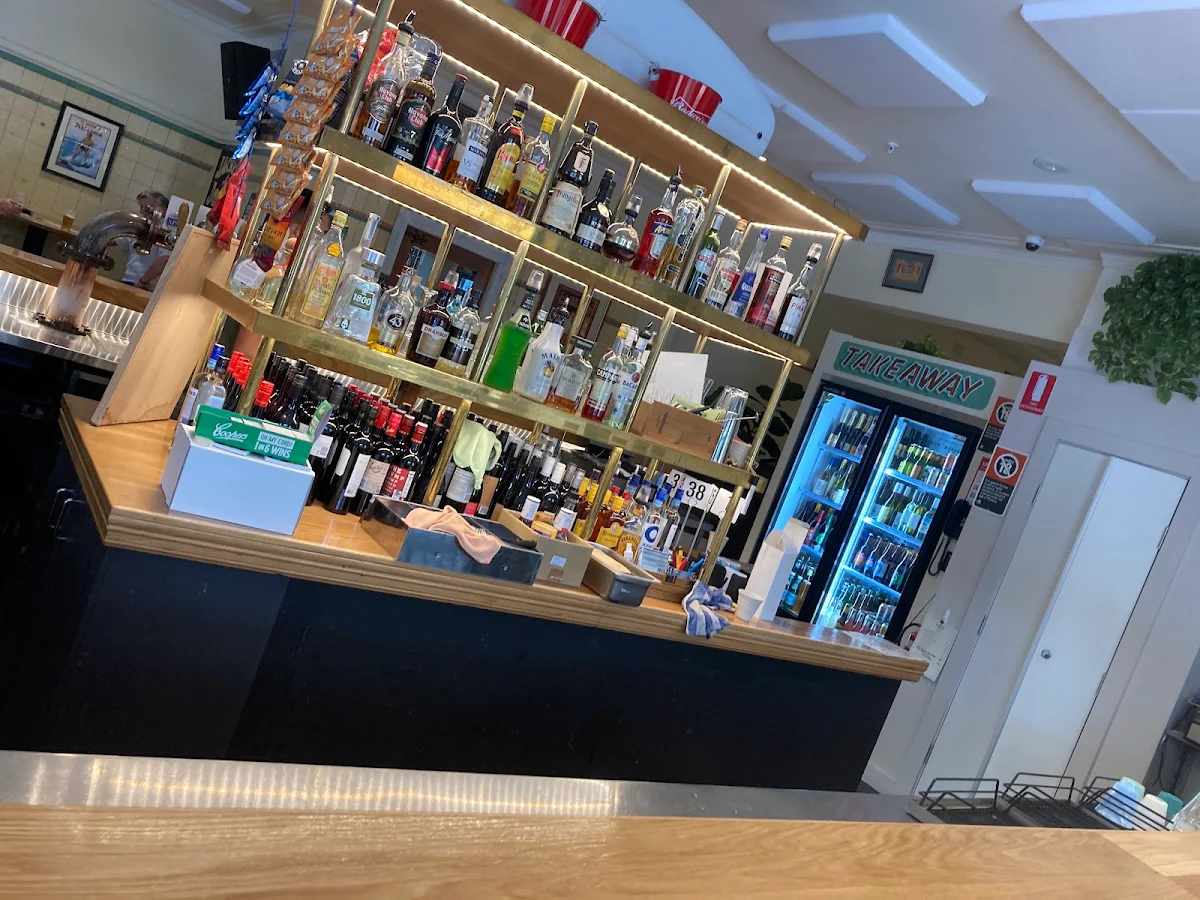 Vibe, Alfred Hotel