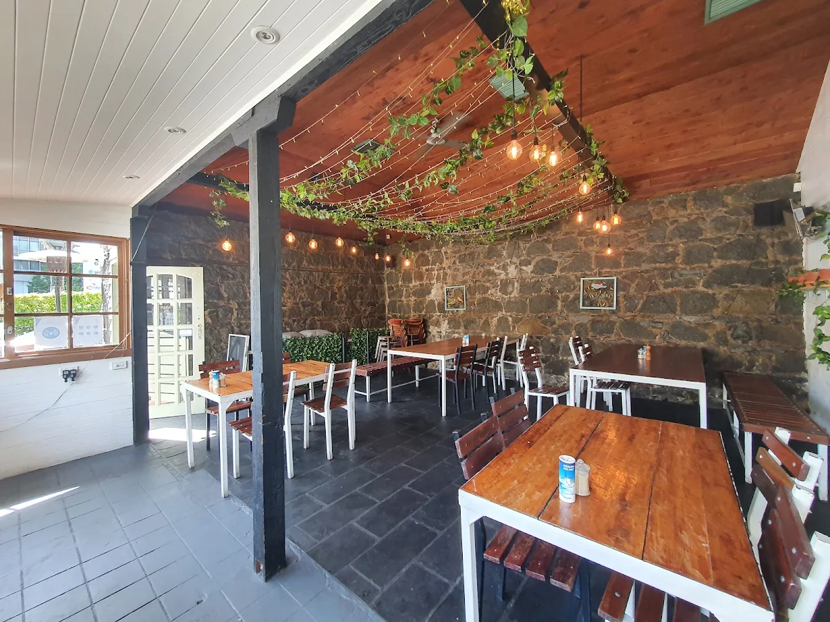 Vibe, Four Larks Cafe Function & Catering