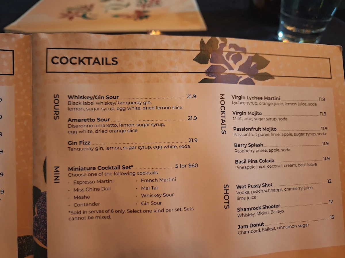 Menu, Mrs Q