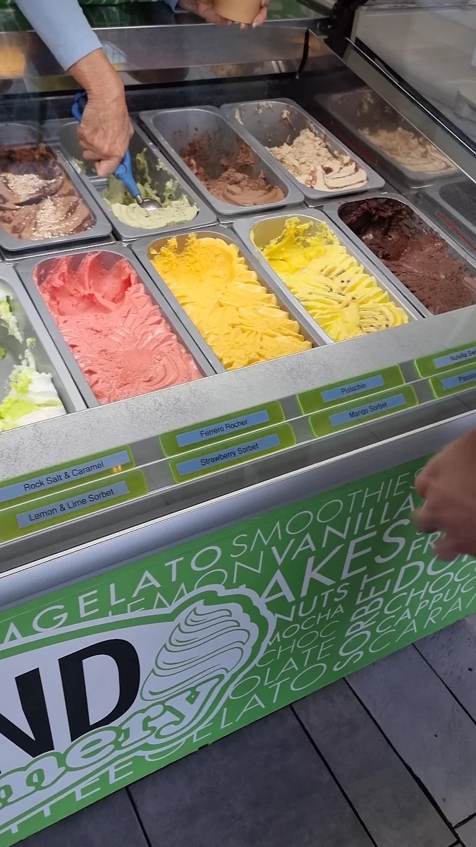 Menu, Ormond Ice Creamery
