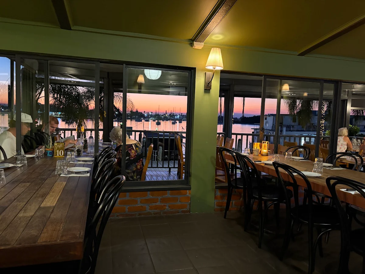 Vibe, The Grill: Steak, Ribs & Seafood Port Macquarie