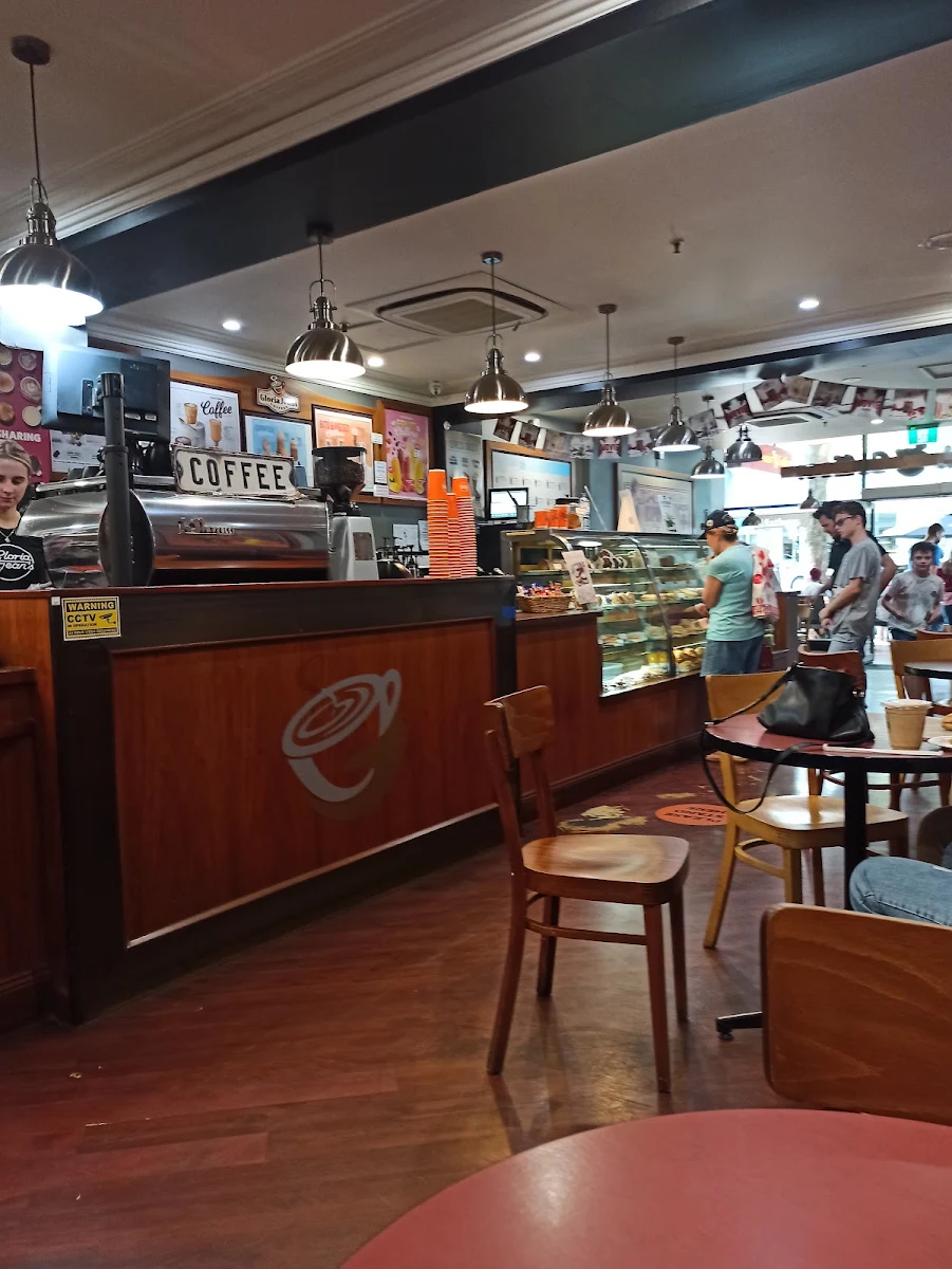Vibe, Gloria Jean's Tamworth