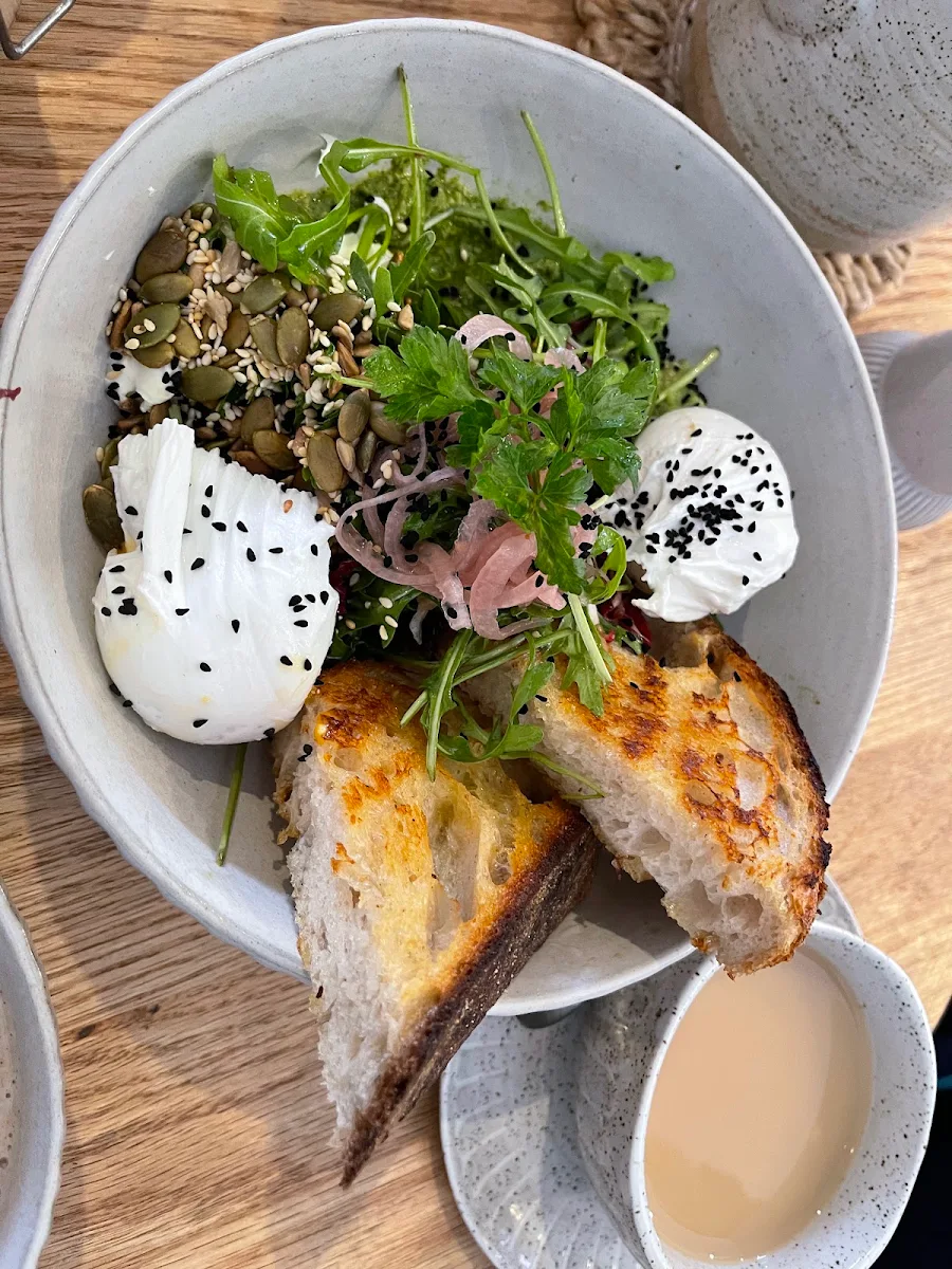 Food & drink, Folk & Merchant