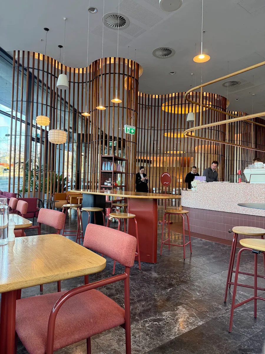 Vibe, Redbrick Coffee City