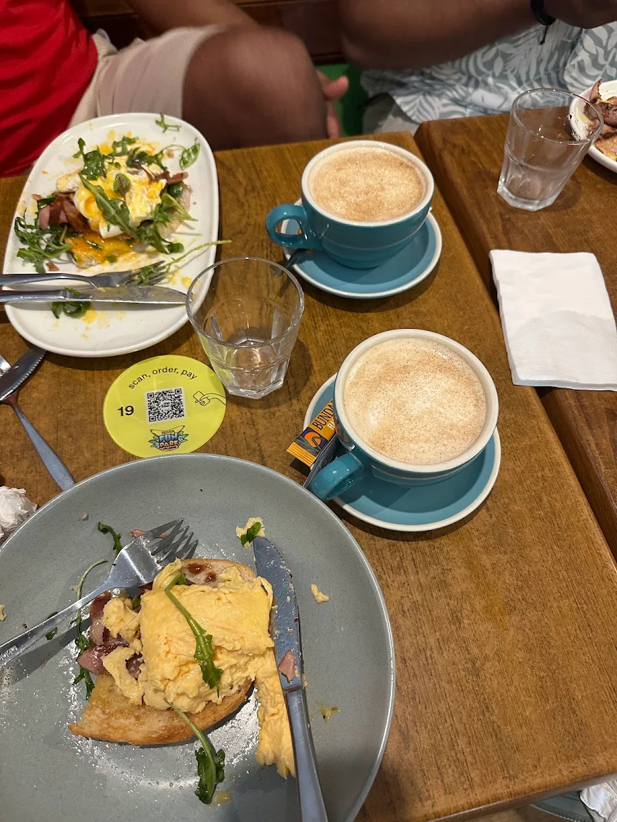 Food & drink, Bananas cafe